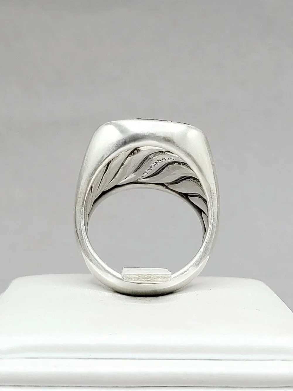 David Yurman Rectangular Pave Signet Ring w/ Pavé Black Diamonds - 25mm - Size 9